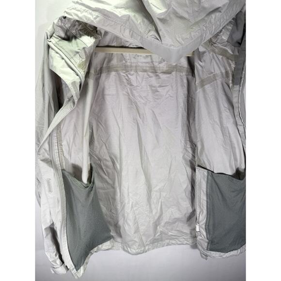 LL Bean Green Hooded Rain Jacket Windbreaker. Womens XL - Picture 5 of 9